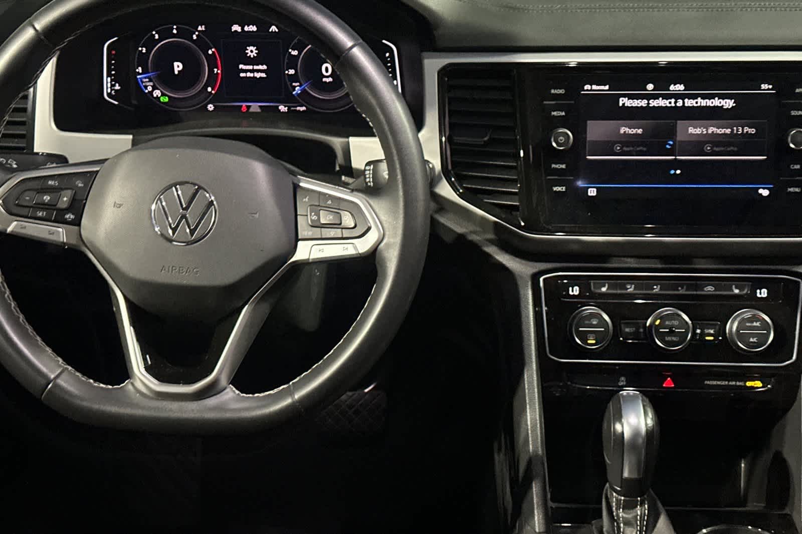 Thumbnail: 2022 Volkswagen Atlas - 14