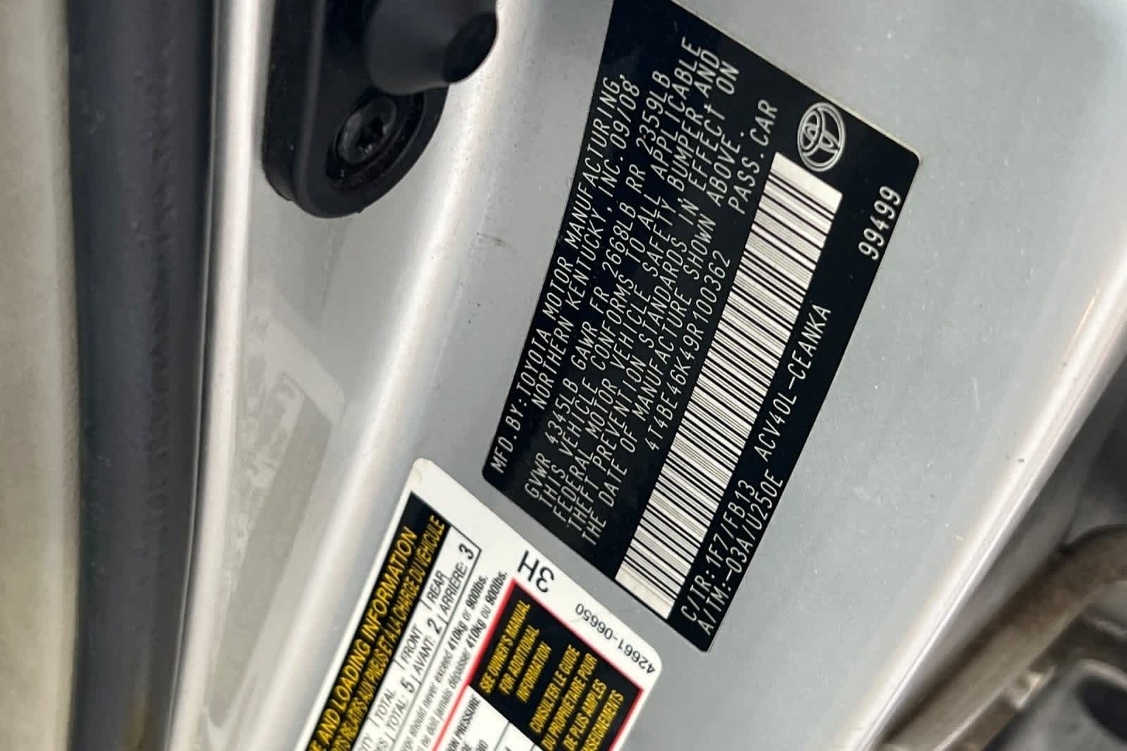 2009 Toyota Camry LE 27