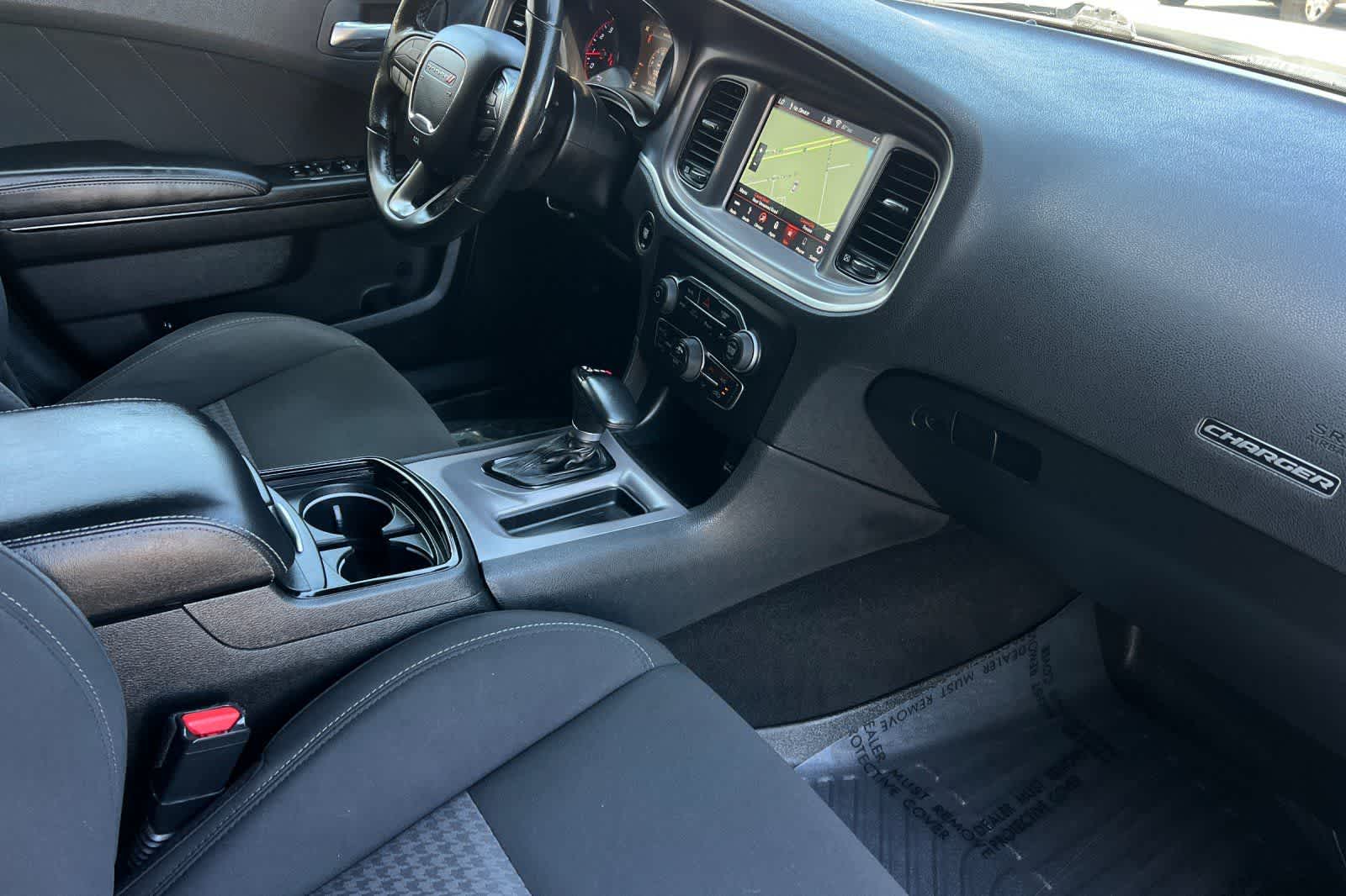 Thumbnail: 2019 Dodge Charger - 18