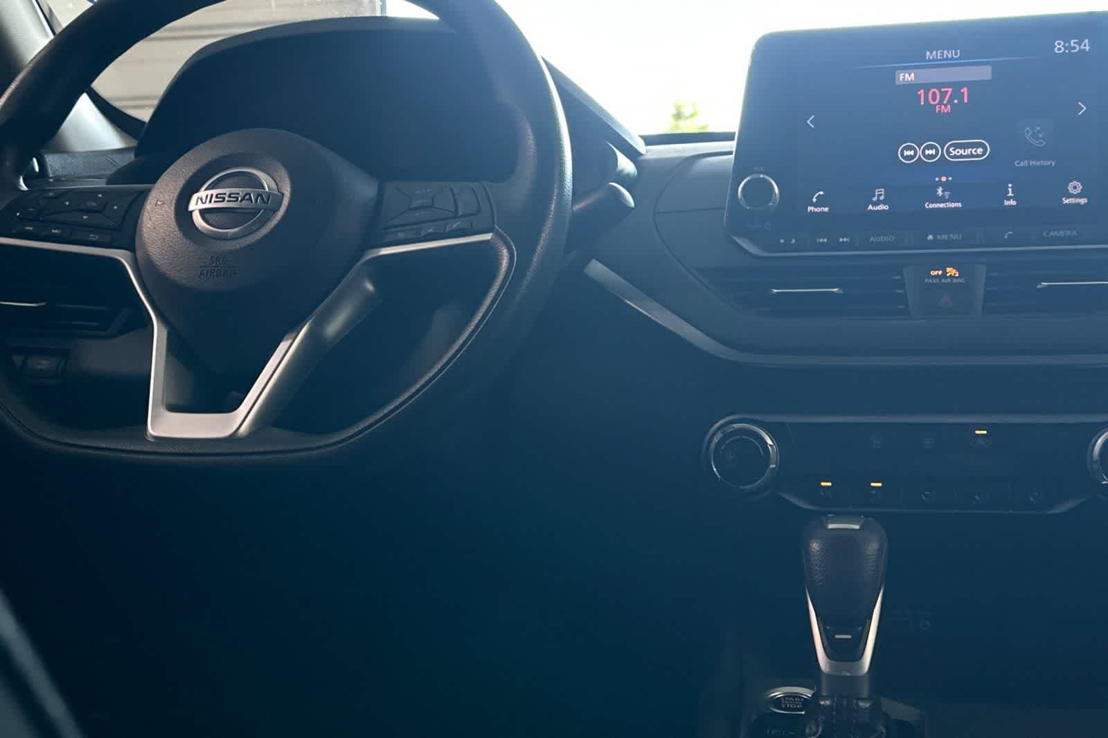 Thumbnail: 2019 Nissan Altima - 15