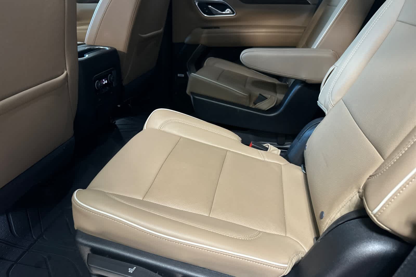 Thumbnail: 2021 Chevrolet Tahoe - 5