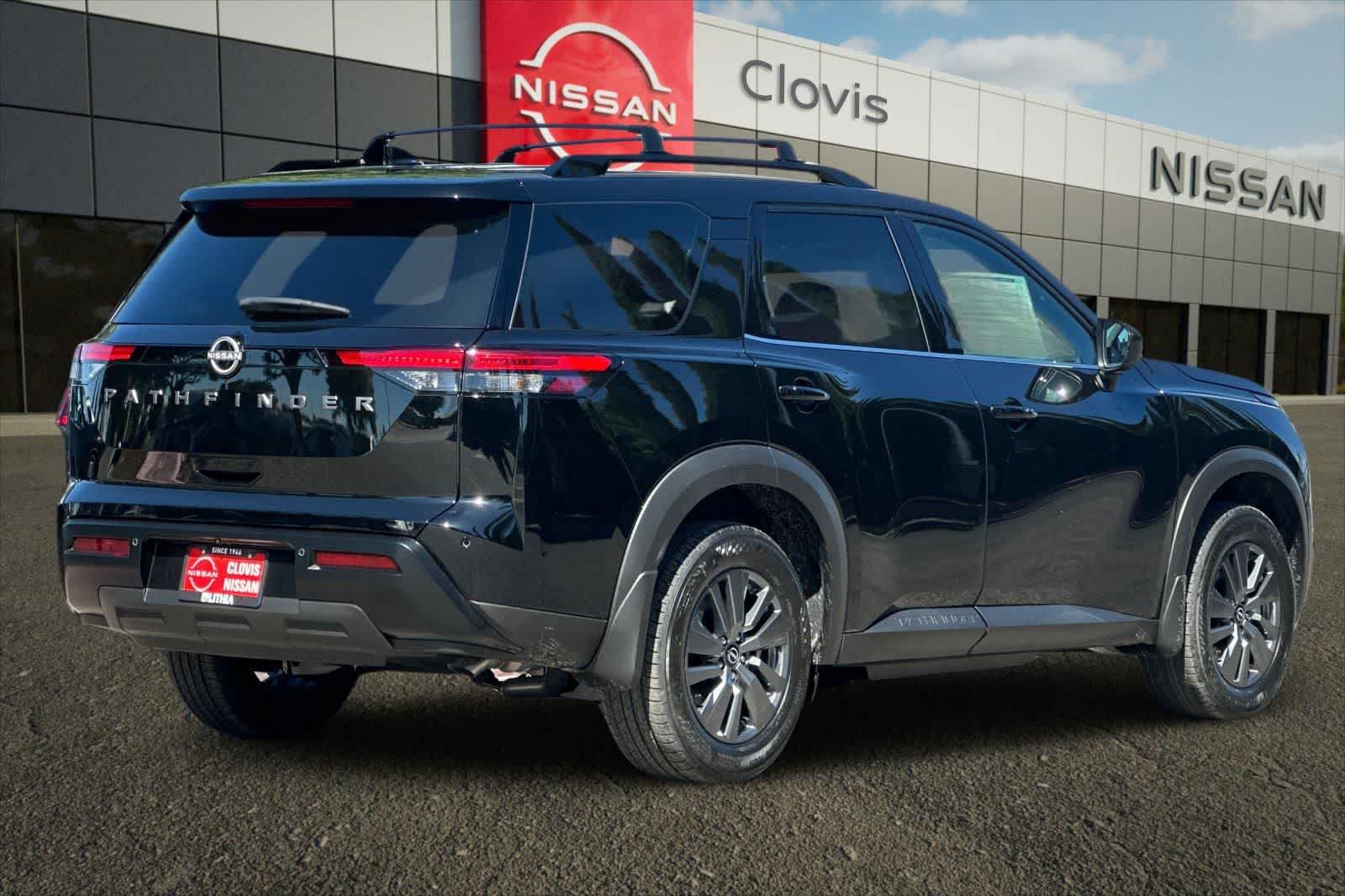 Thumbnail: 2026 Nissan Pathfinder - 3