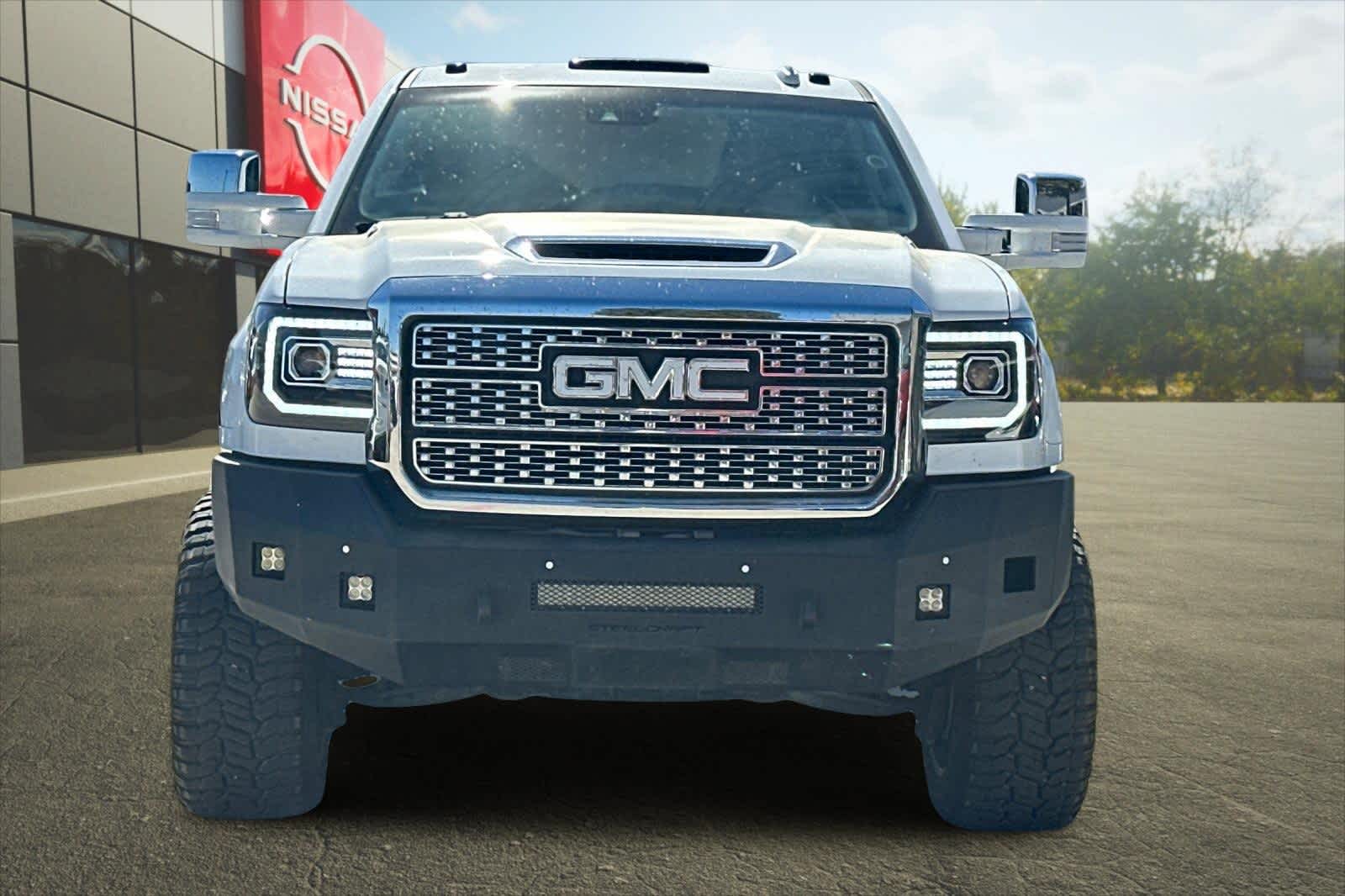 Thumbnail: 2019 GMC Sierra 3500 - 11