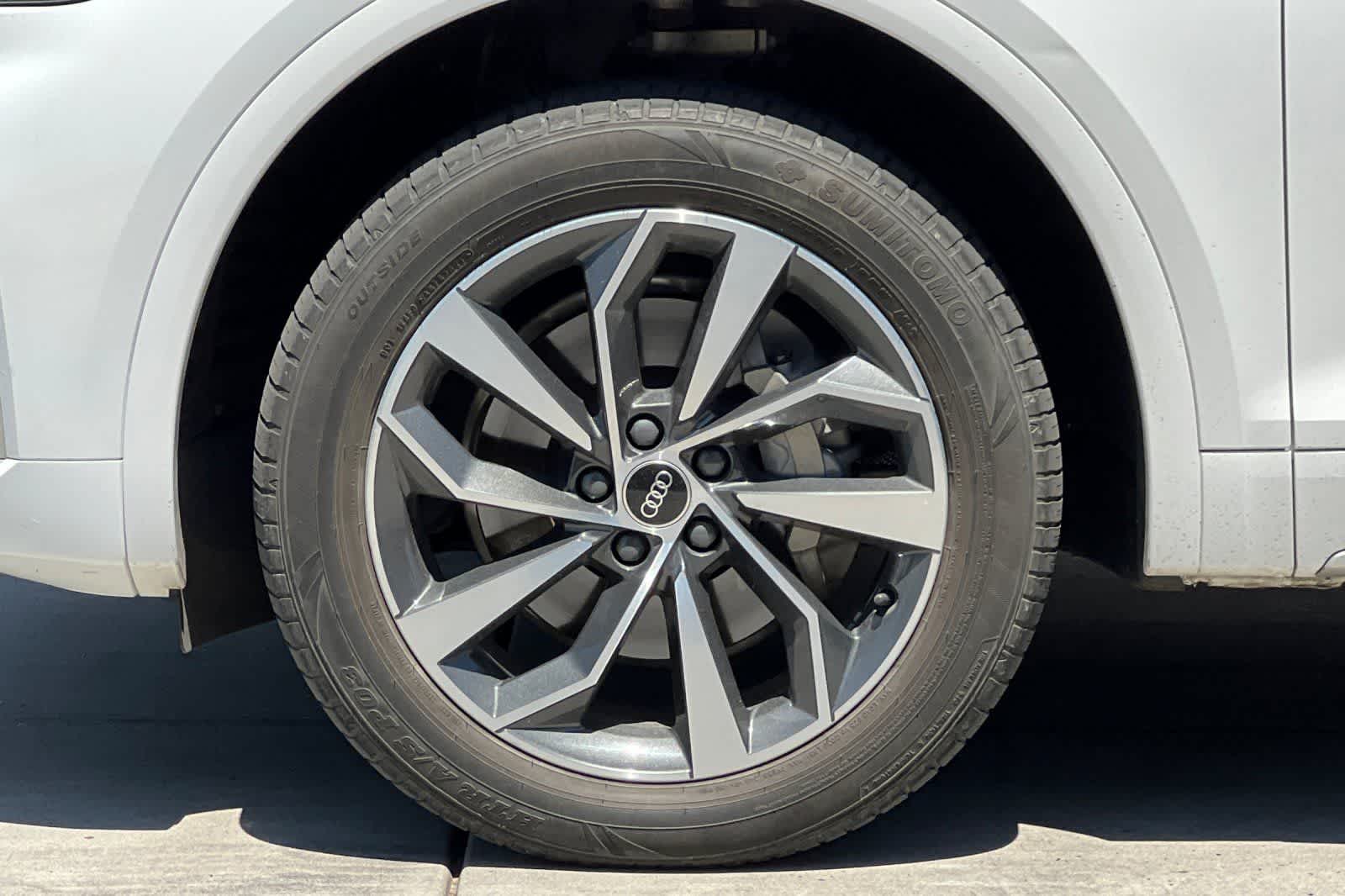 Thumbnail: 2022 Audi Q5 - 12