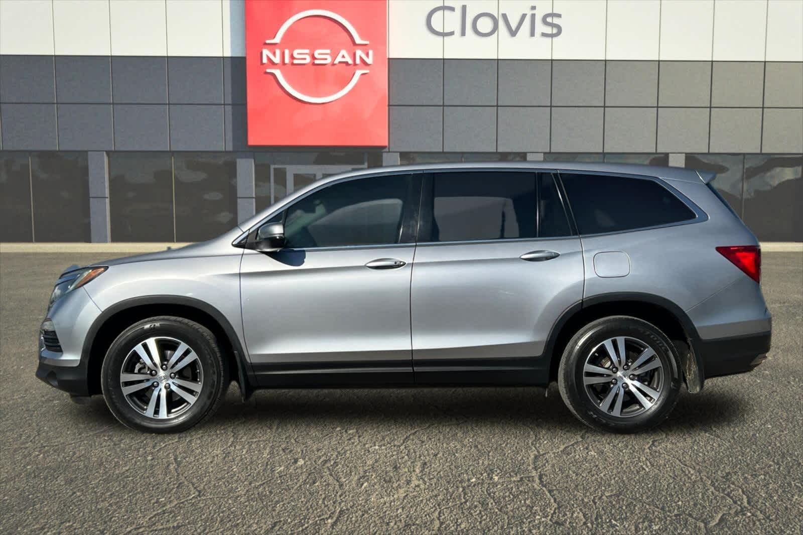 Thumbnail: 2018 Honda Pilot - 6