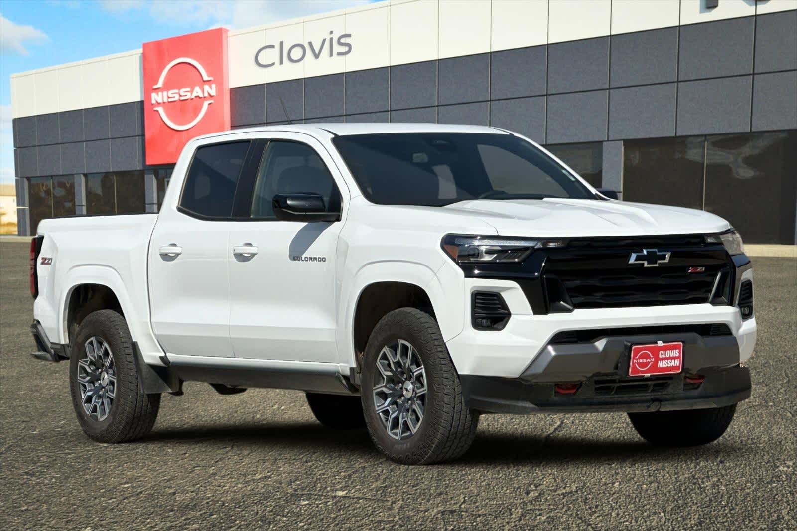 Thumbnail: 2024 Chevrolet Colorado - 10