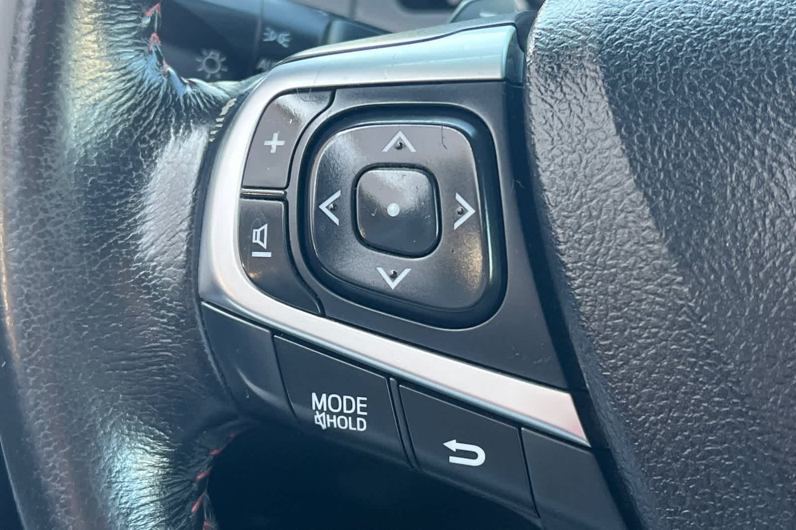 Thumbnail: 2016 Toyota Camry - 28