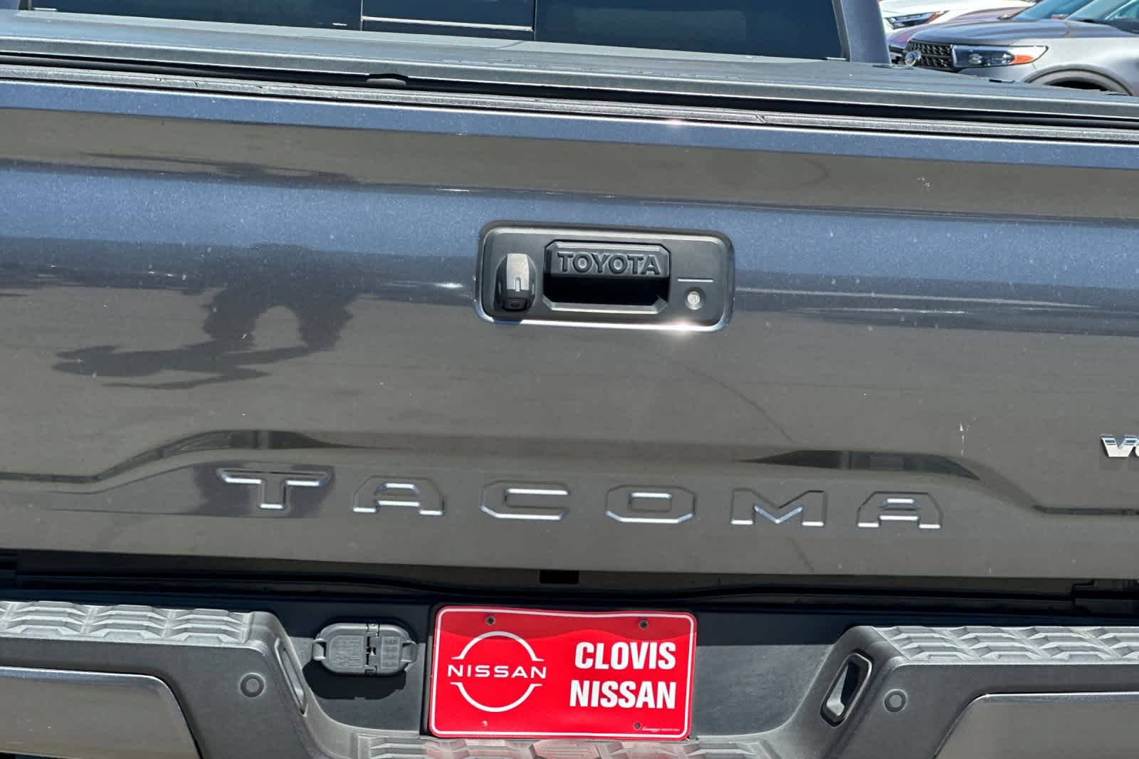 Thumbnail: 2021 Toyota Tacoma - 13