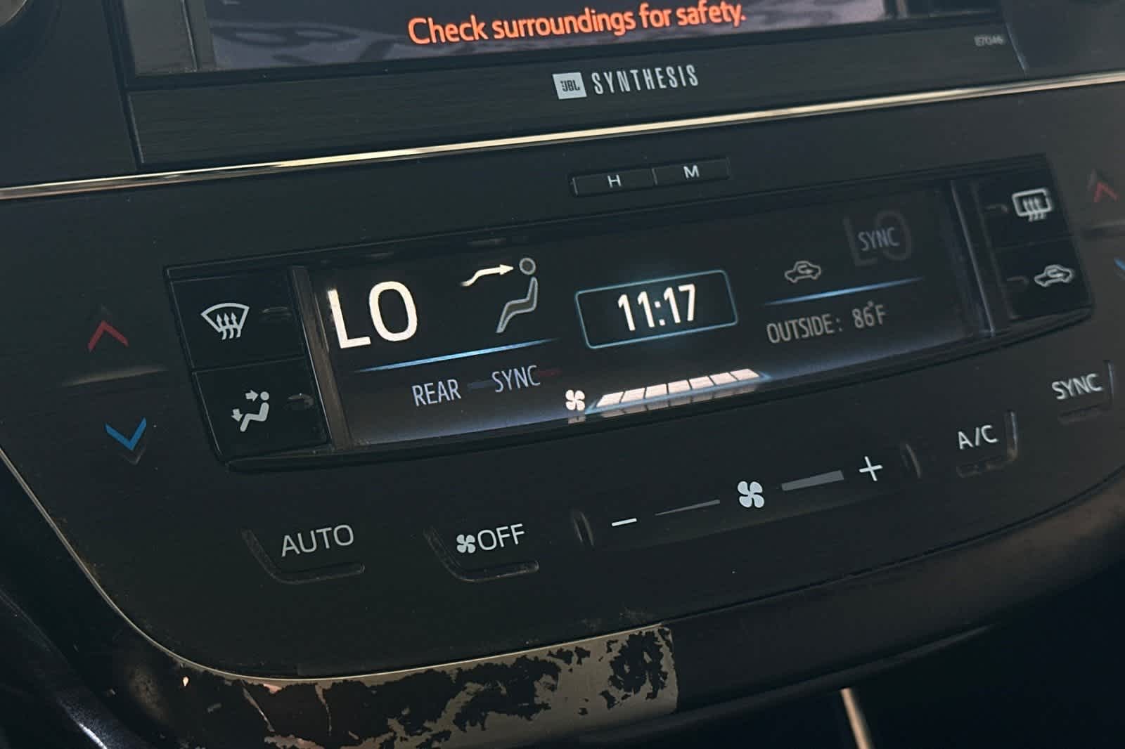 Thumbnail: 2013 Toyota Avalon - 23