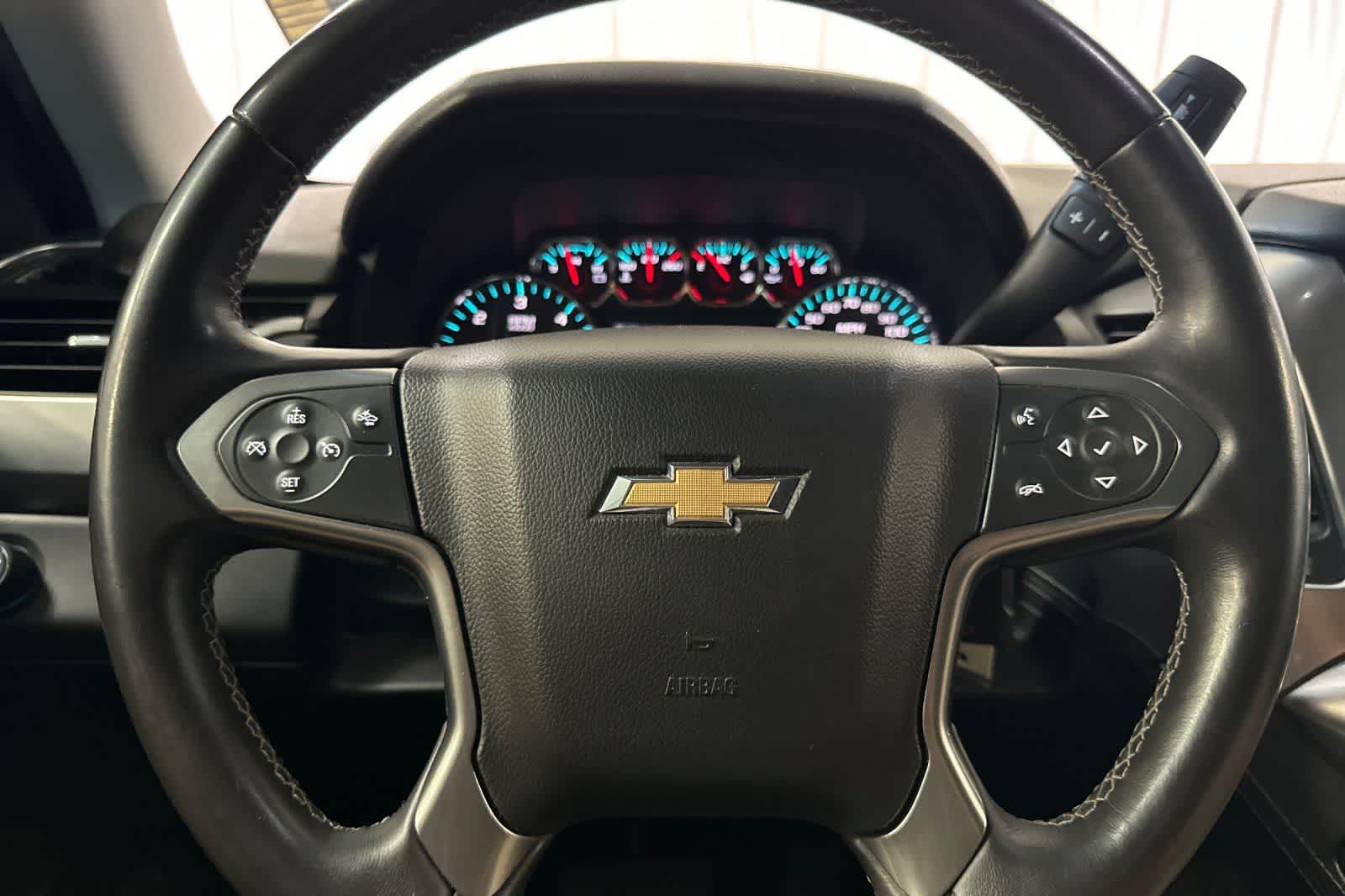 Thumbnail: 2016 Chevrolet Tahoe - 25