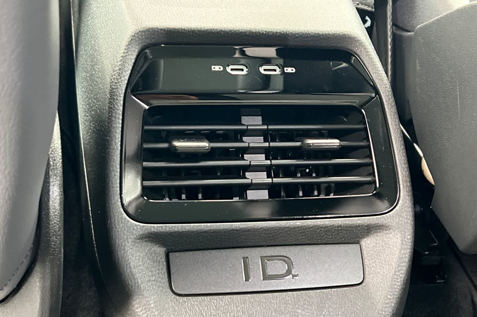 Thumbnail: 2022 Volkswagen ID.4 - 15