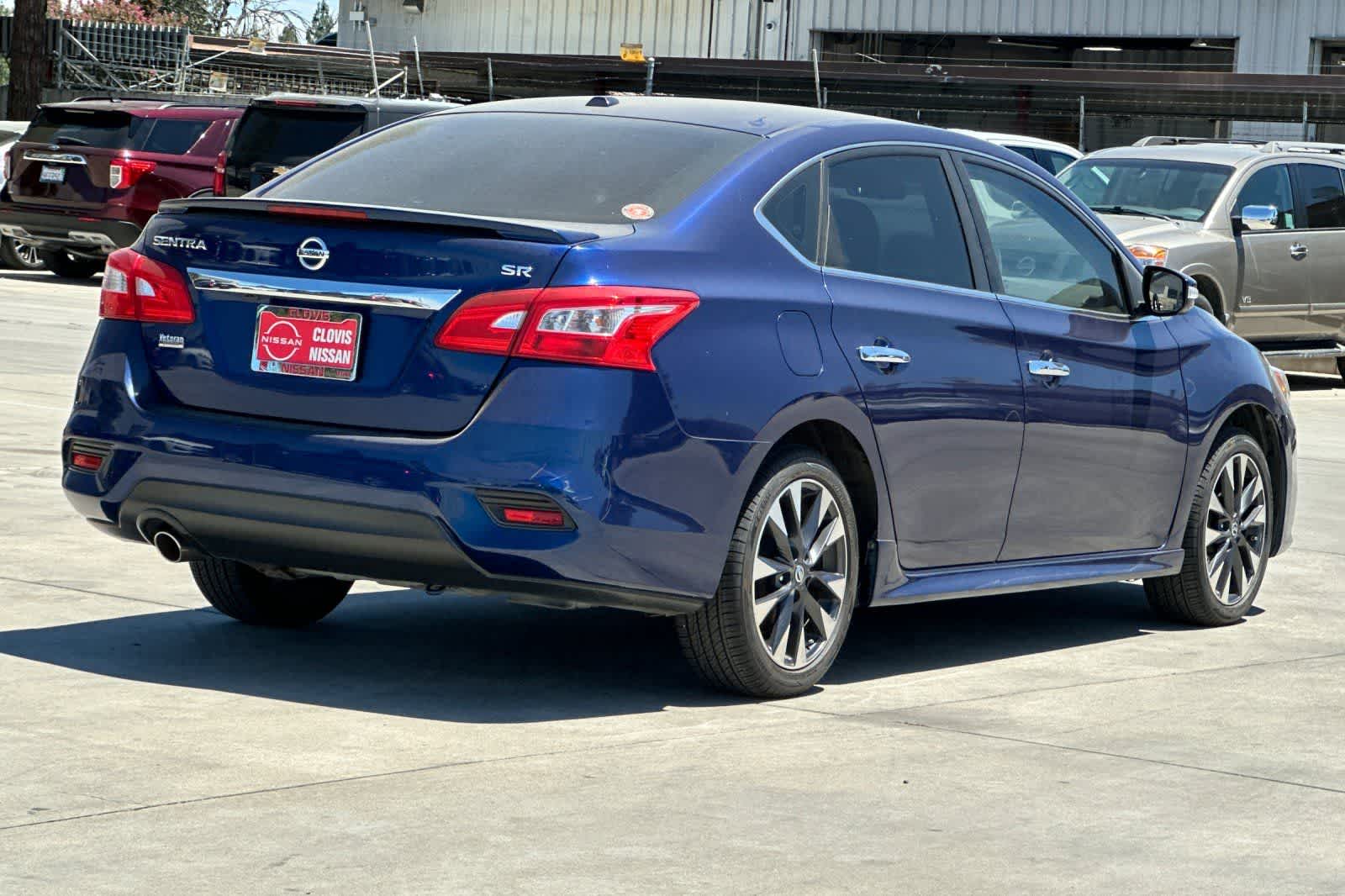 Thumbnail: 2016 Nissan Sentra - 3