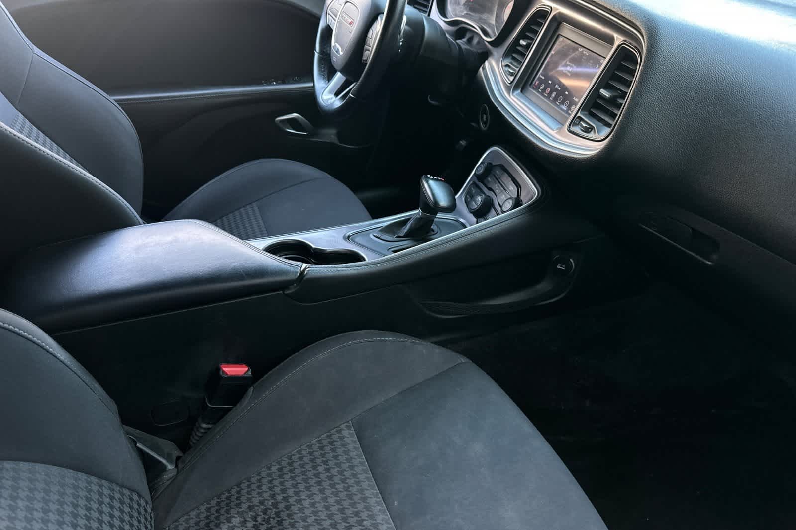 Thumbnail: 2019 Dodge Challenger - 18