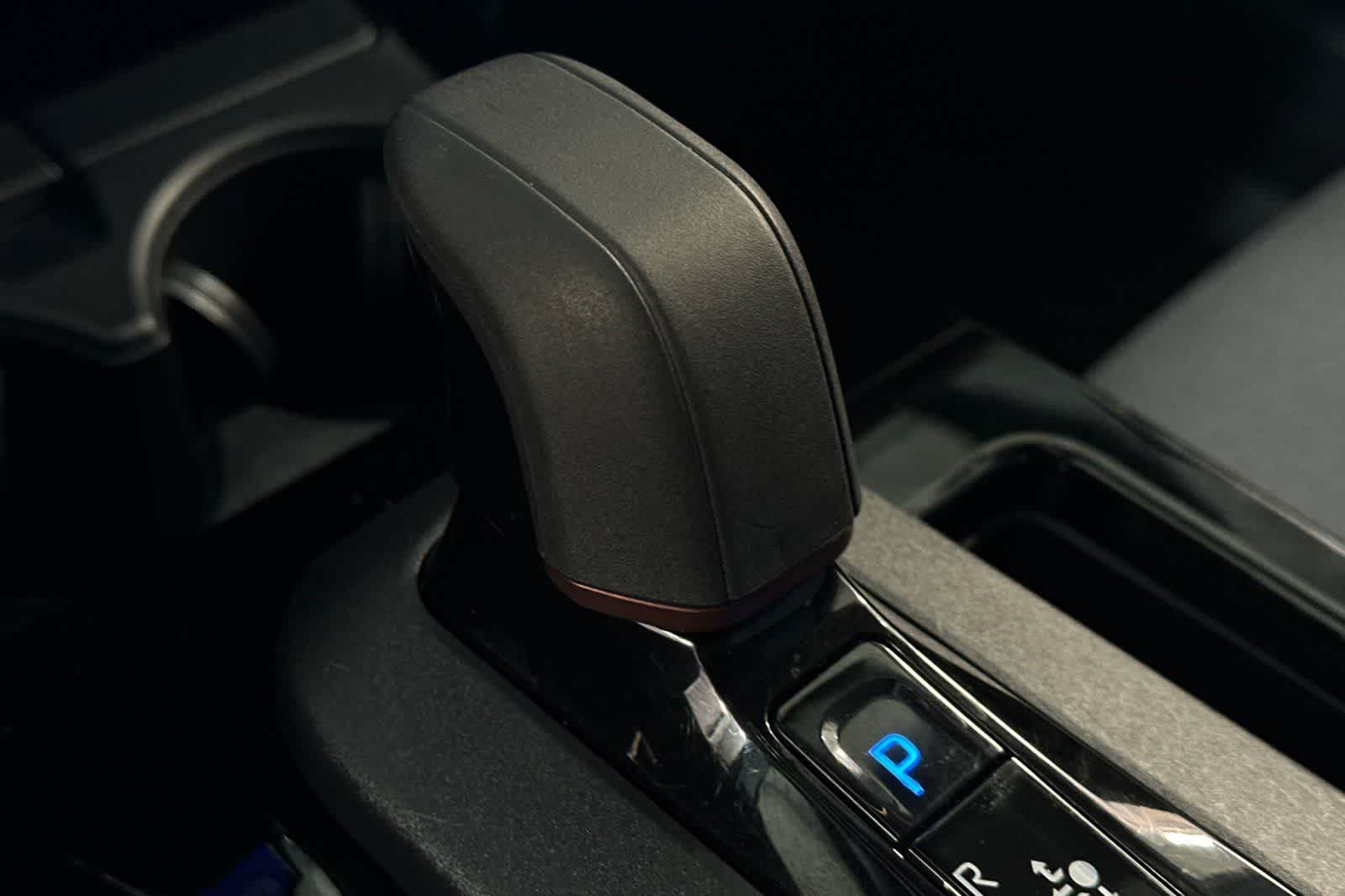 Thumbnail: 2024 Toyota Prius Prime - 26