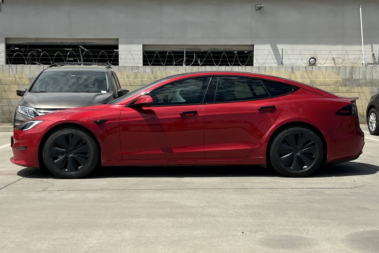 Thumbnail: 2022 Tesla Model S - 6