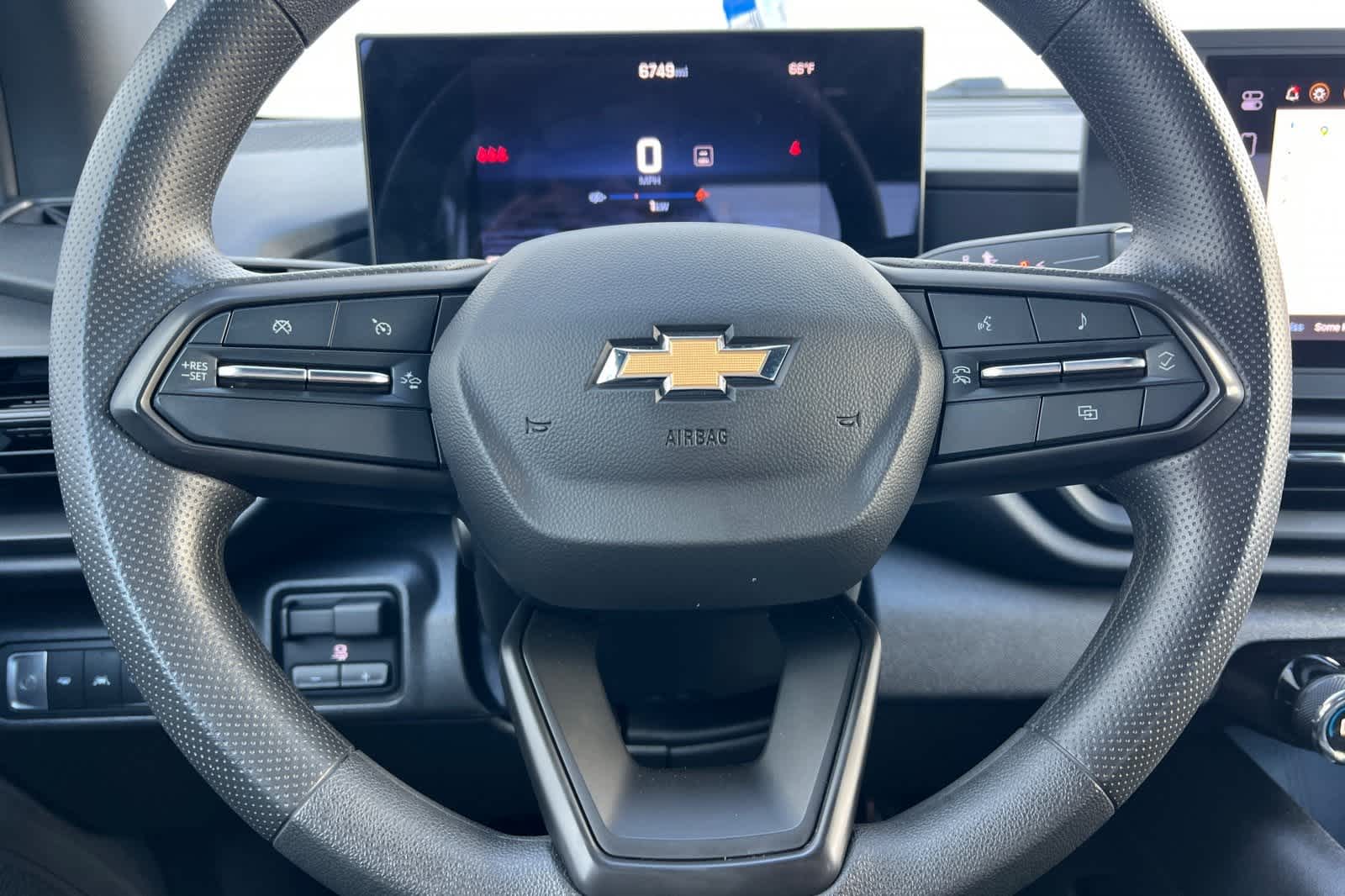 Thumbnail: 2024 Chevrolet Silverado EV - 25