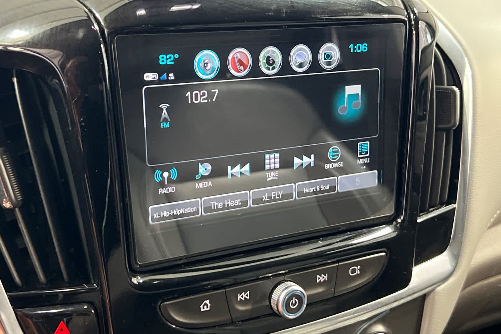 Thumbnail: 2018 Chevrolet Traverse - 21