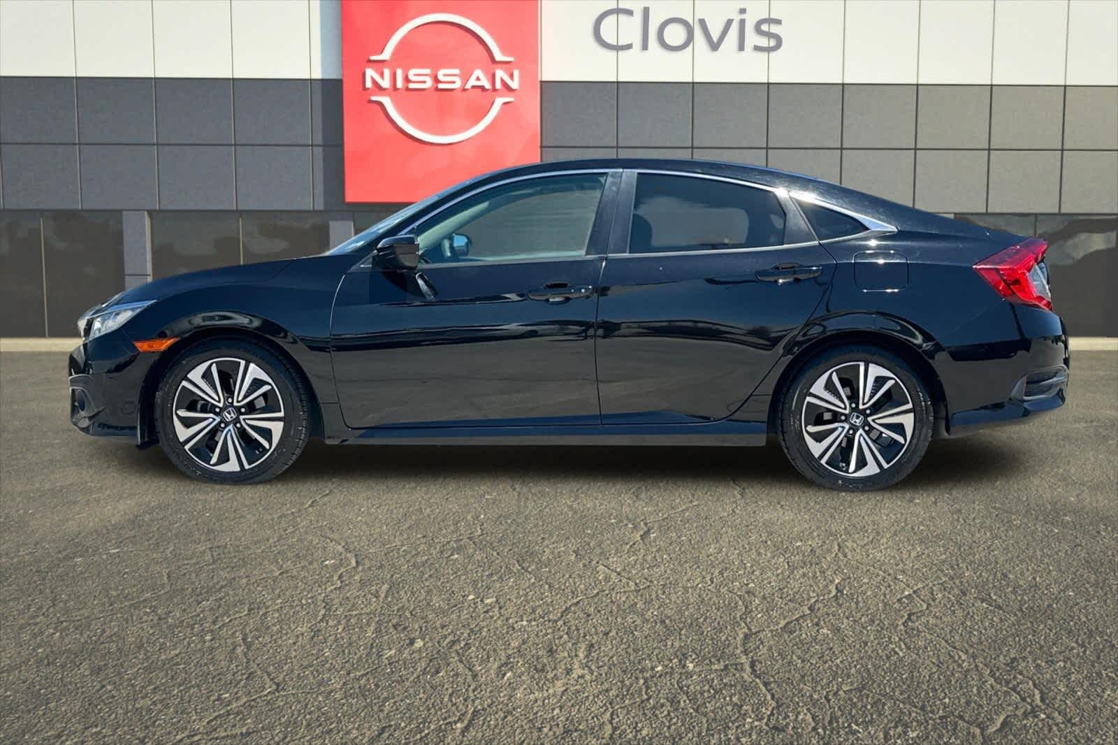 Thumbnail: 2016 Honda Civic - 6