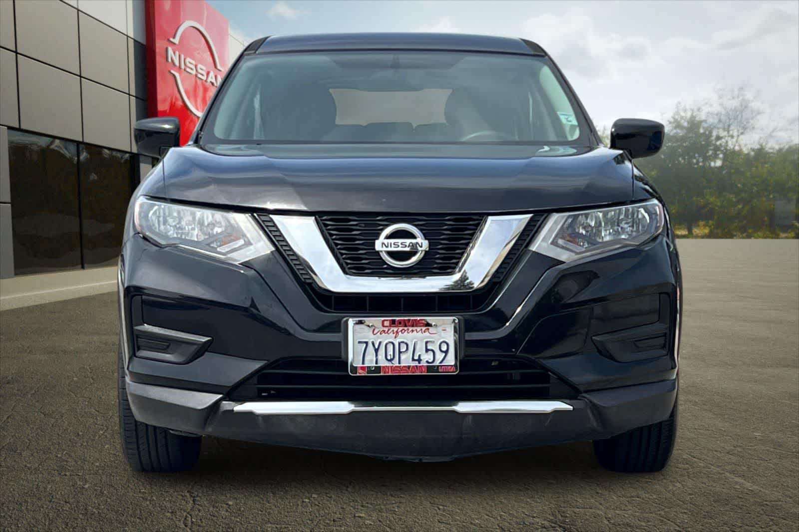Thumbnail: 2017 Nissan Rogue - 11
