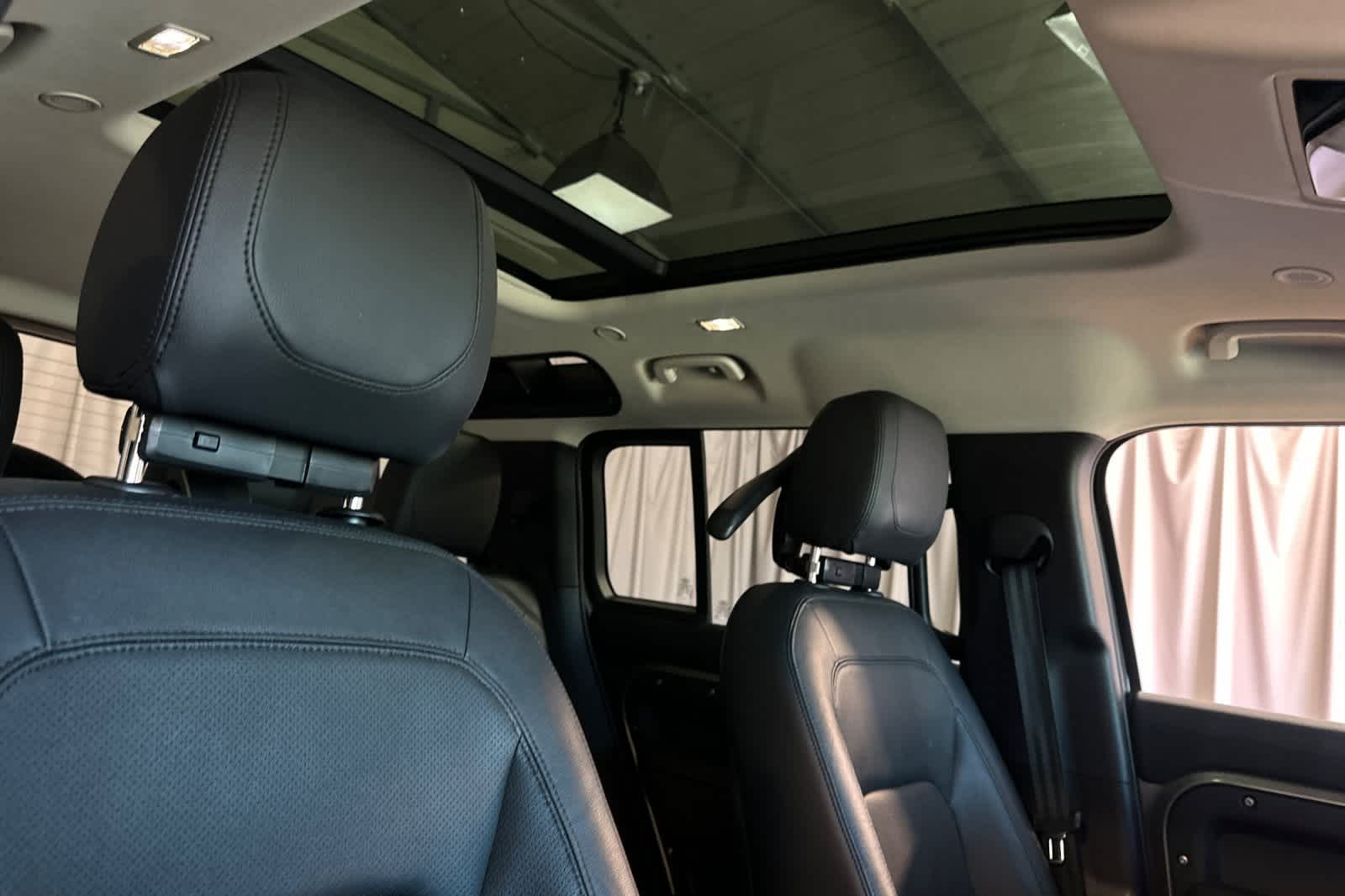 Thumbnail: 2024 Land Rover Defender - 19