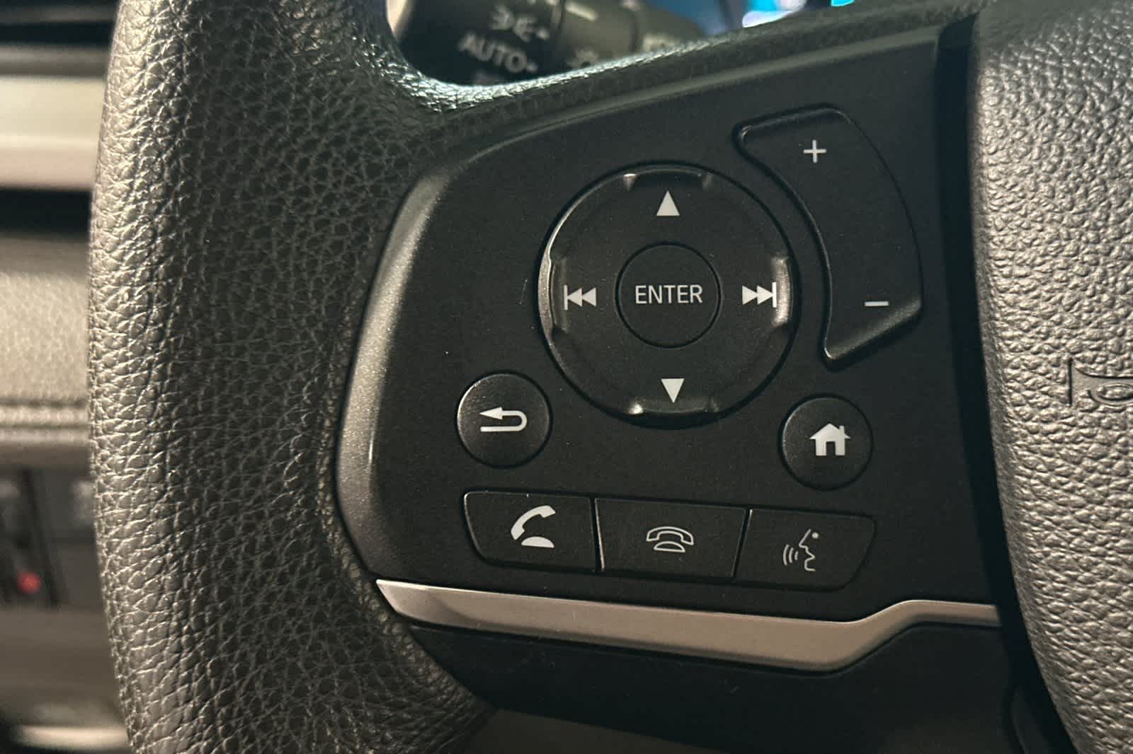 Thumbnail: 2018 Honda Odyssey - 31