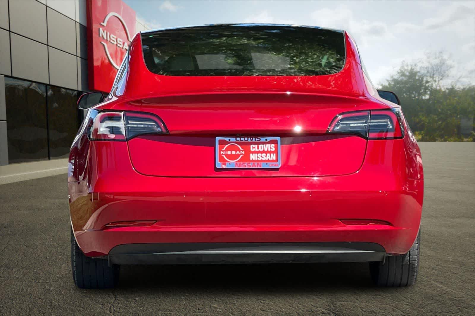 Thumbnail: 2022 Tesla Model 3 - 8