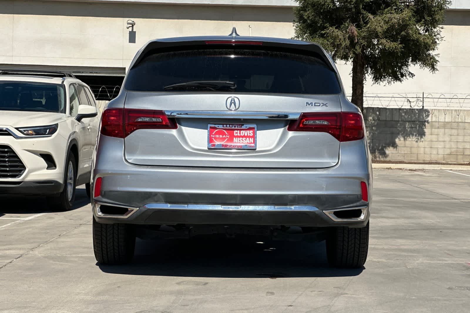 Thumbnail: 2019 Acura MDX - 8