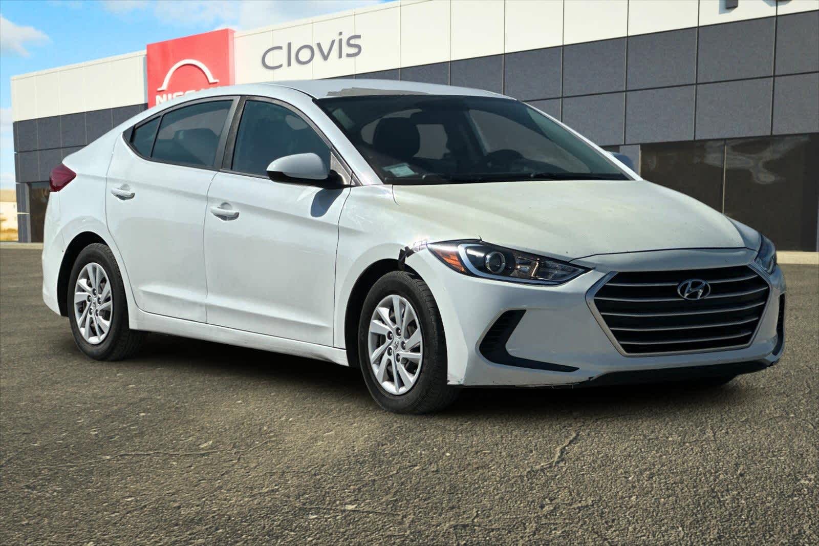 Thumbnail: 2017 Hyundai Elantra - 10