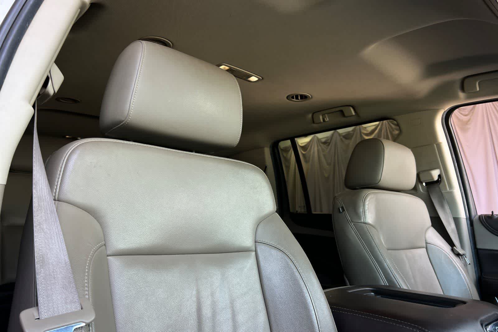Thumbnail: 2015 Chevrolet Suburban - 18