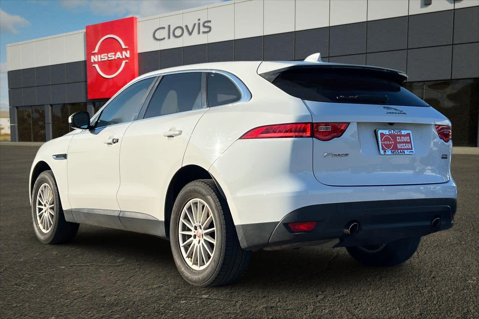 Thumbnail: 2019 Jaguar F-Pace - 7