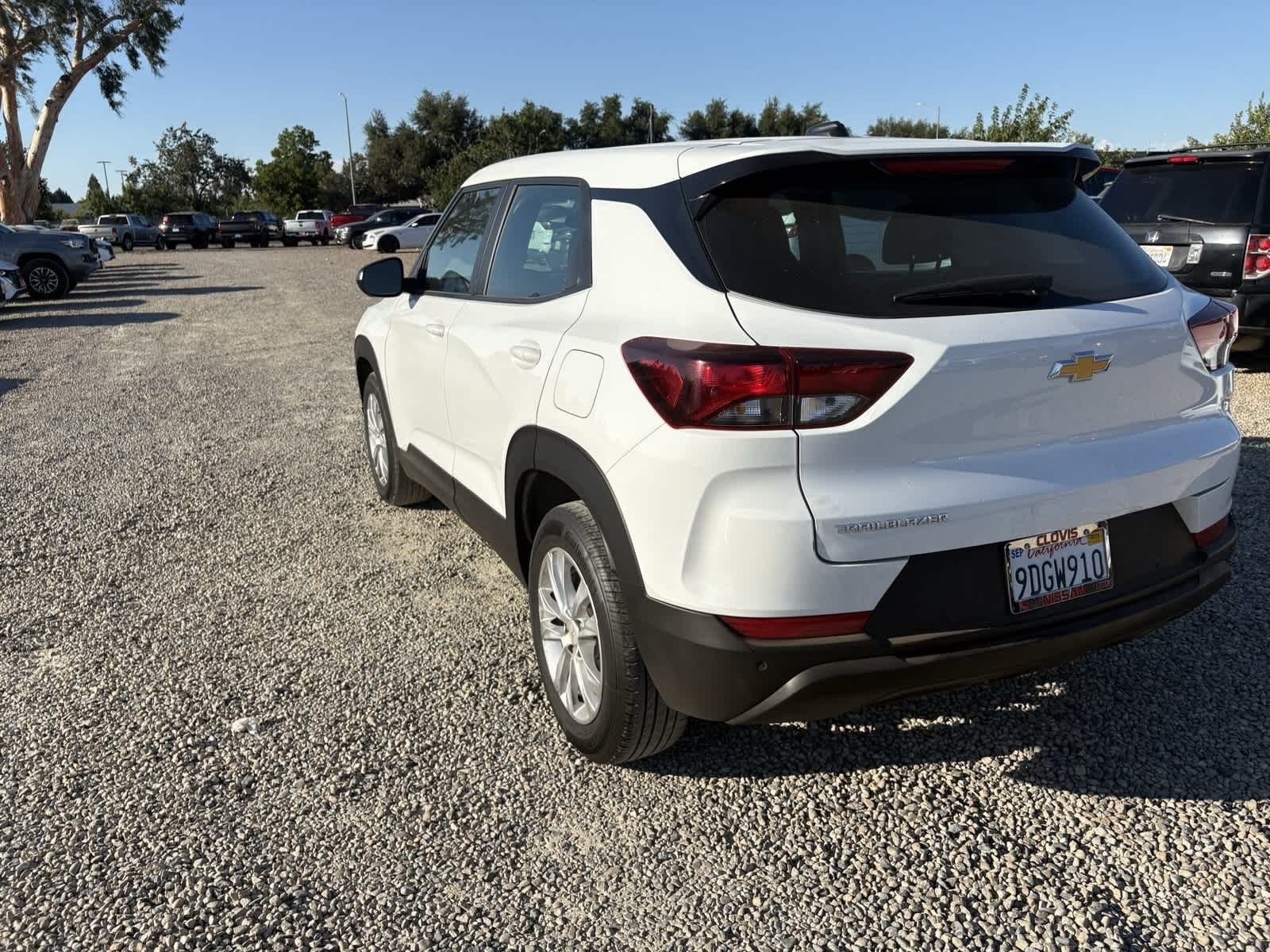Thumbnail: 2023 Chevrolet TrailBlazer - 3