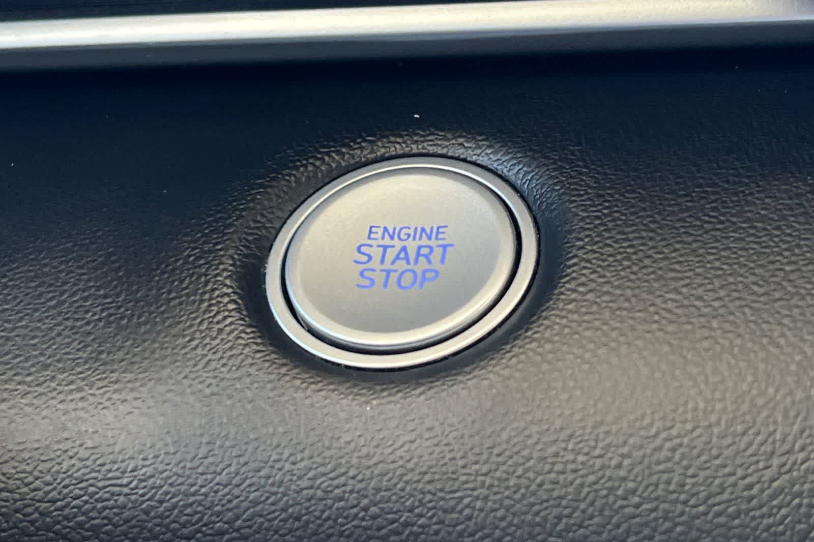 Thumbnail: 2022 Hyundai Elantra - 25