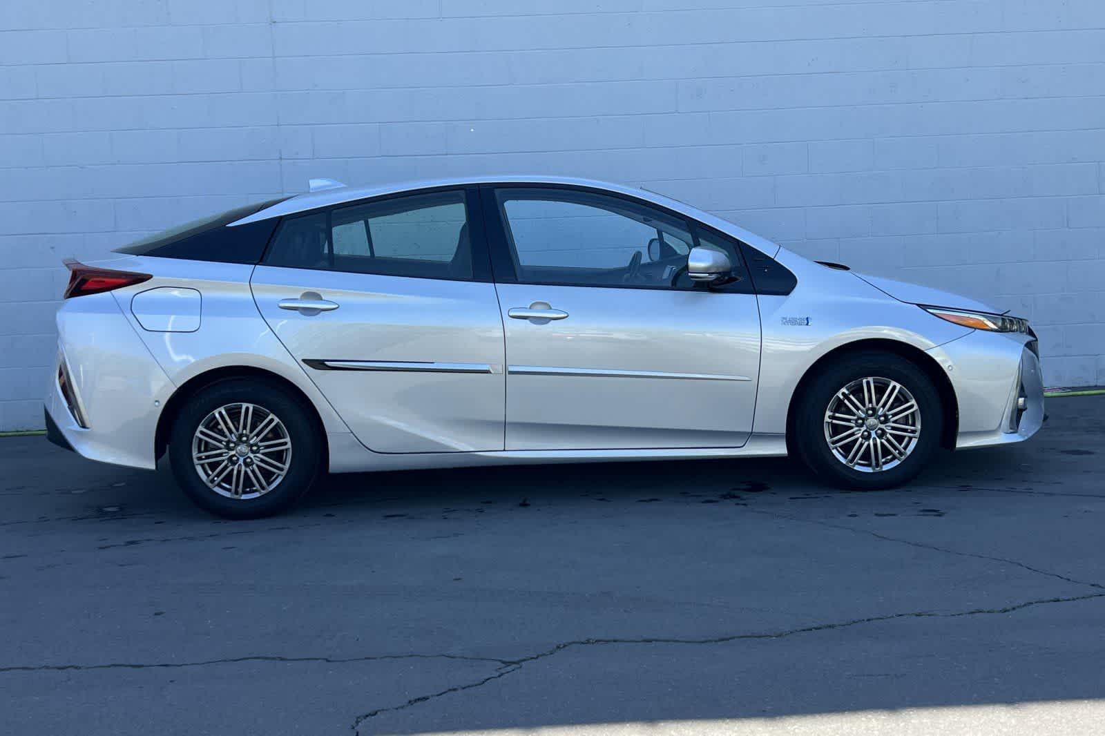 Thumbnail: 2019 Toyota Prius Prime - 9