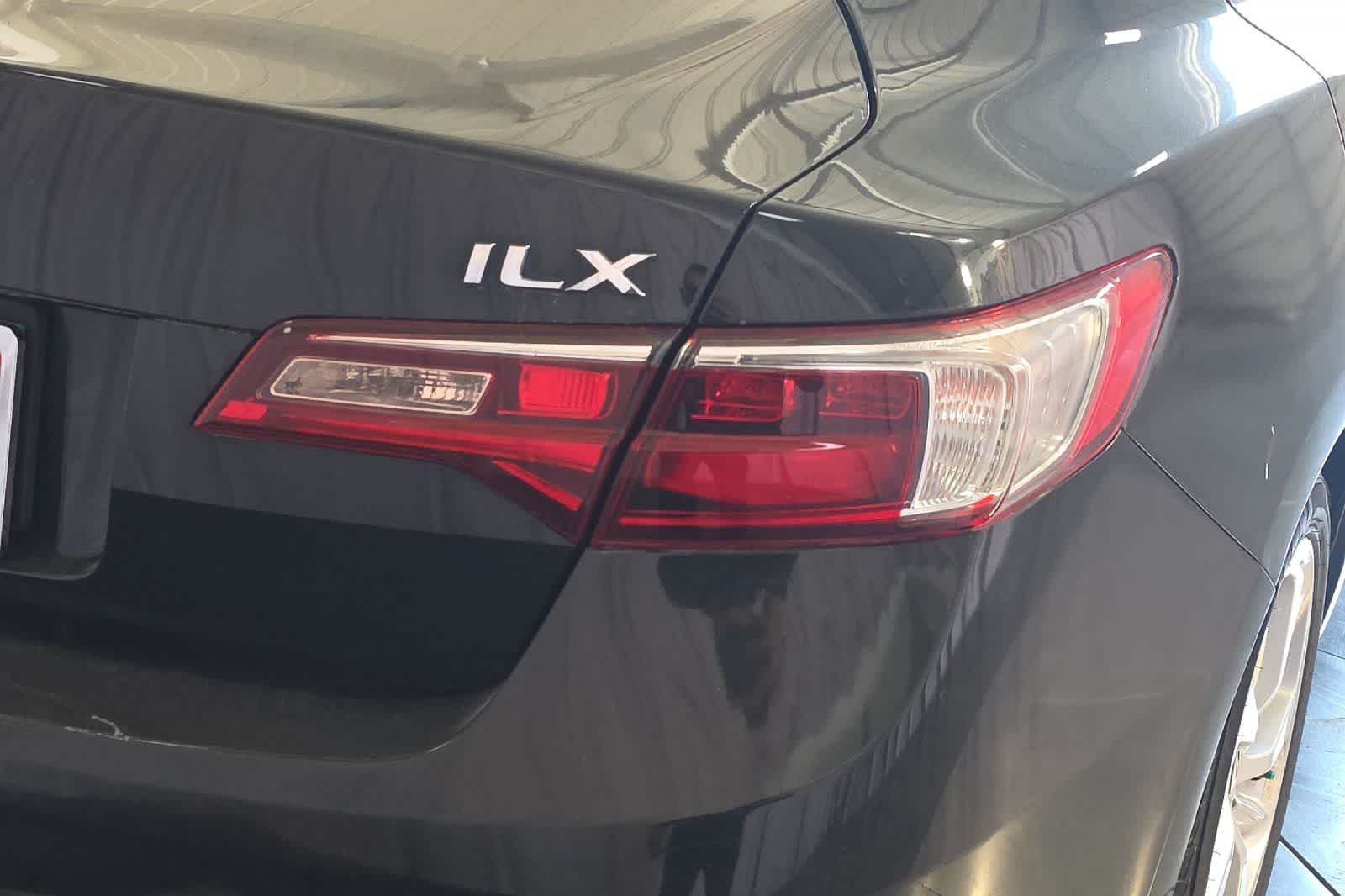Thumbnail: 2017 Acura ILX - 13