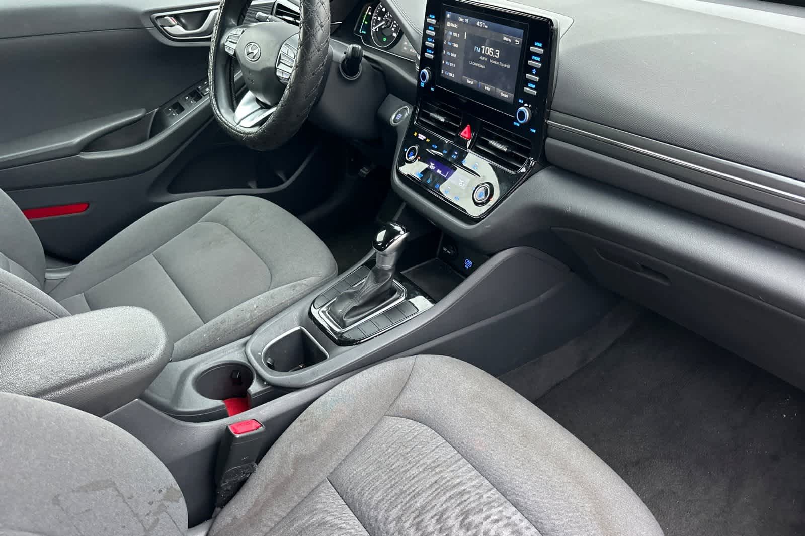 Thumbnail: 2020 Hyundai Ioniq - 17