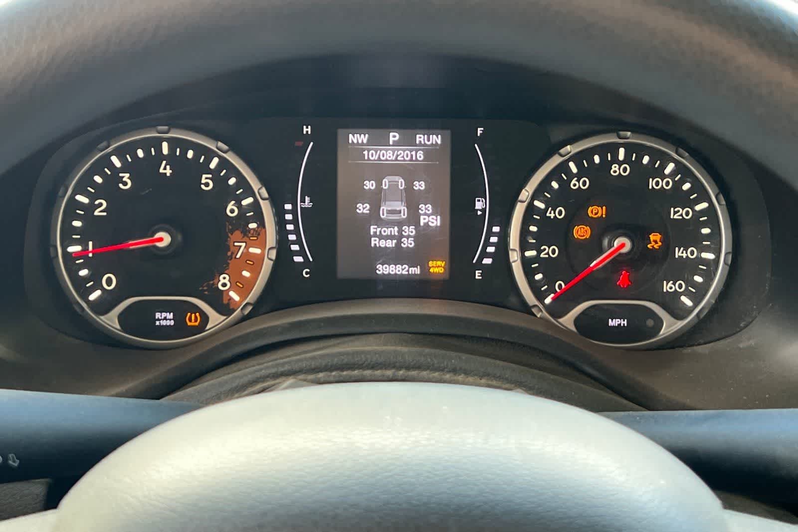 Thumbnail: 2017 Jeep Renegade - 25