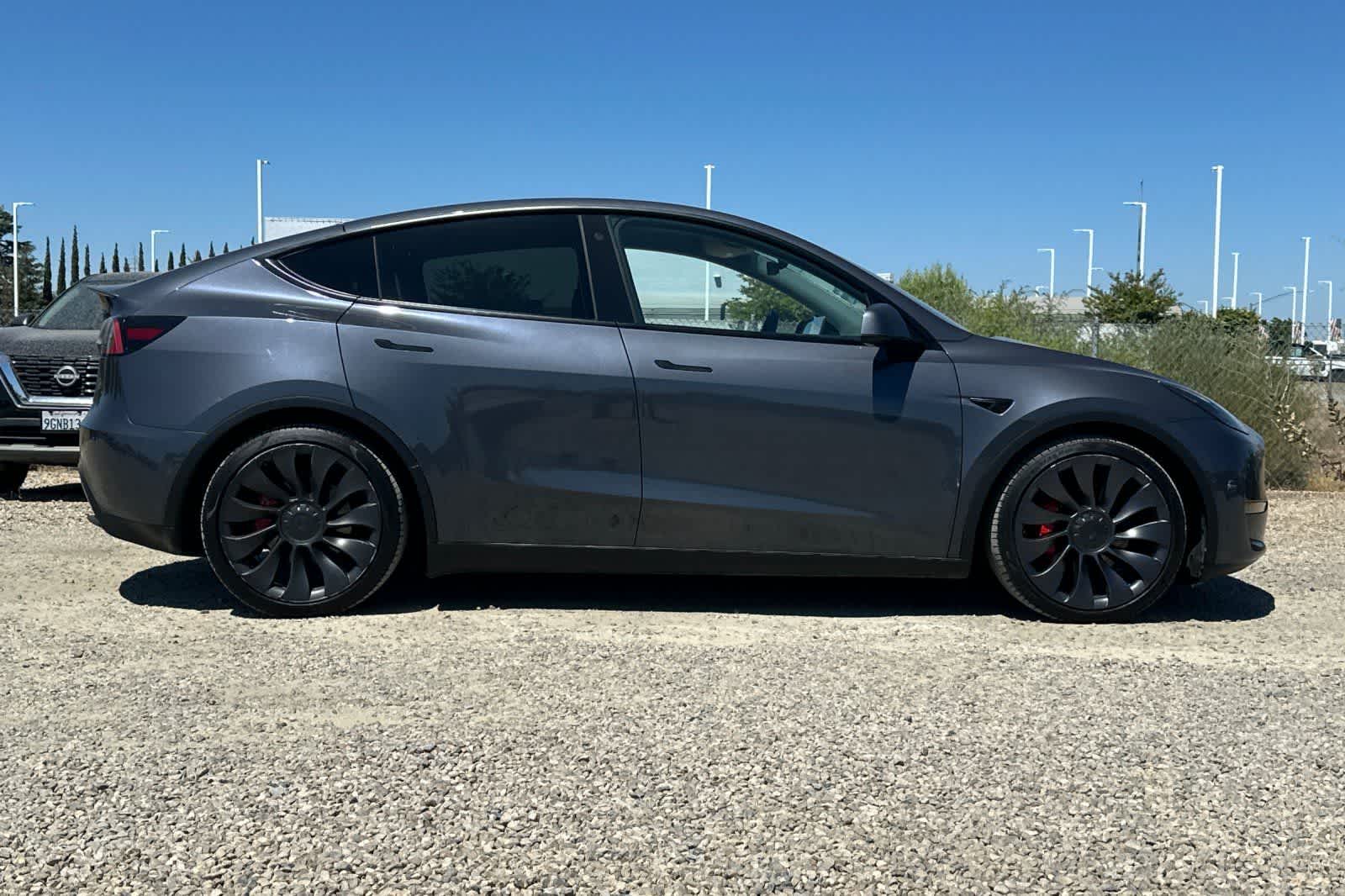 Thumbnail: 2022 Tesla Model Y - 9