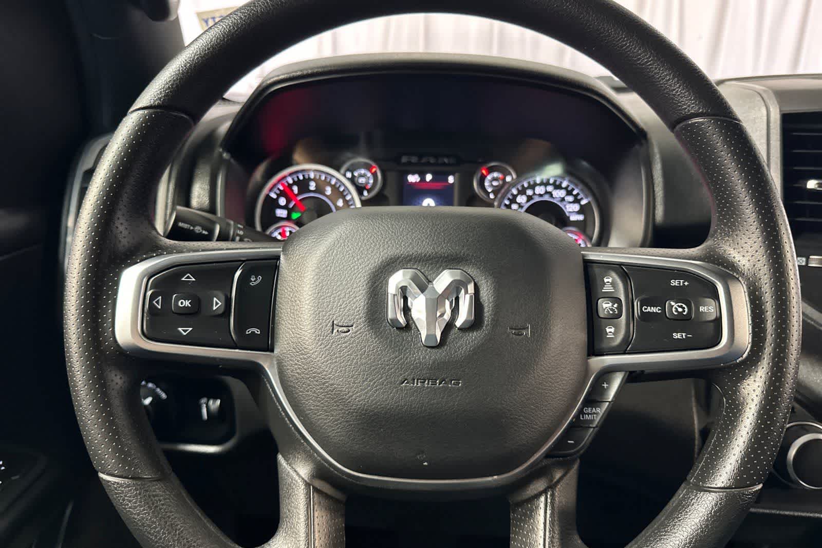 Thumbnail: 2025 RAM 1500 - 28