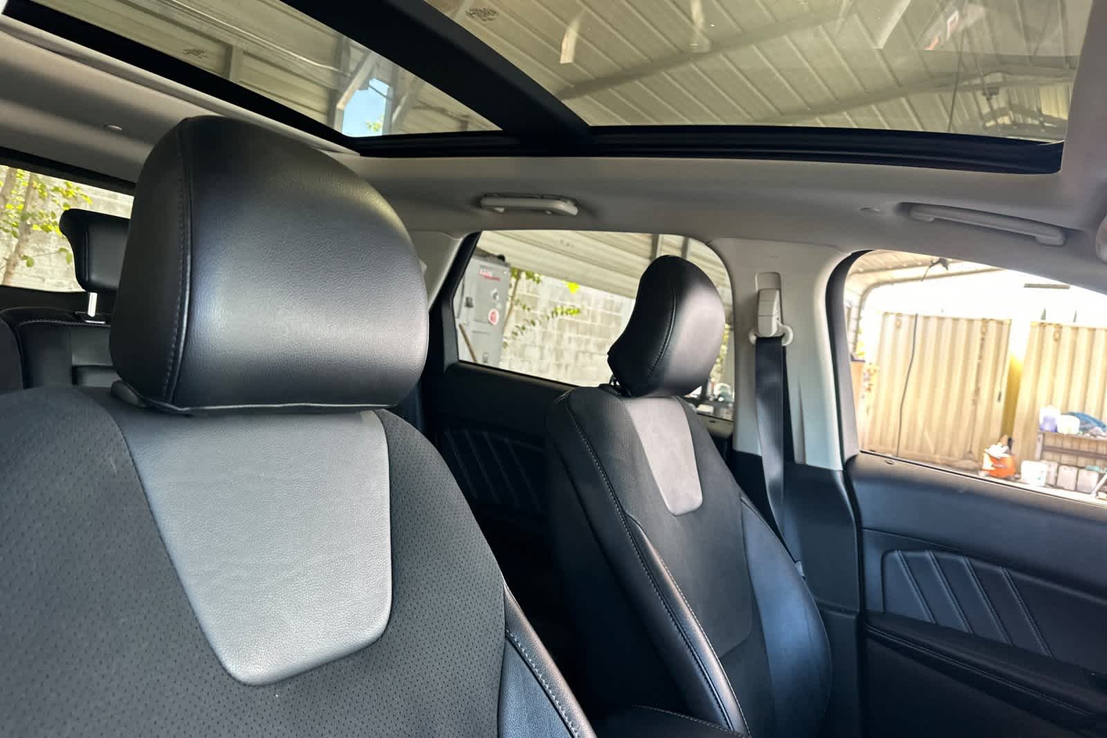 Thumbnail: 2018 Ford Edge - 19