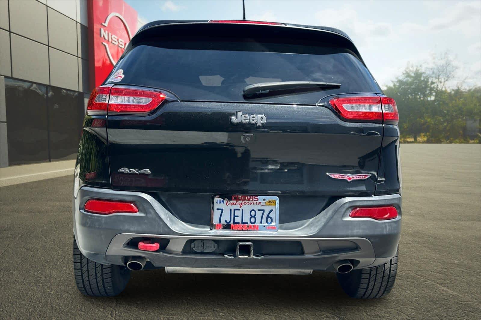 Thumbnail: 2015 Jeep Cherokee - 8