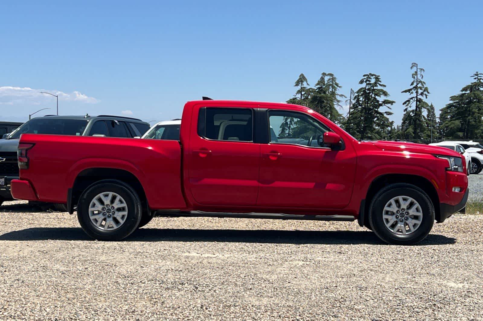 Thumbnail: 2023 Nissan Frontier - 9