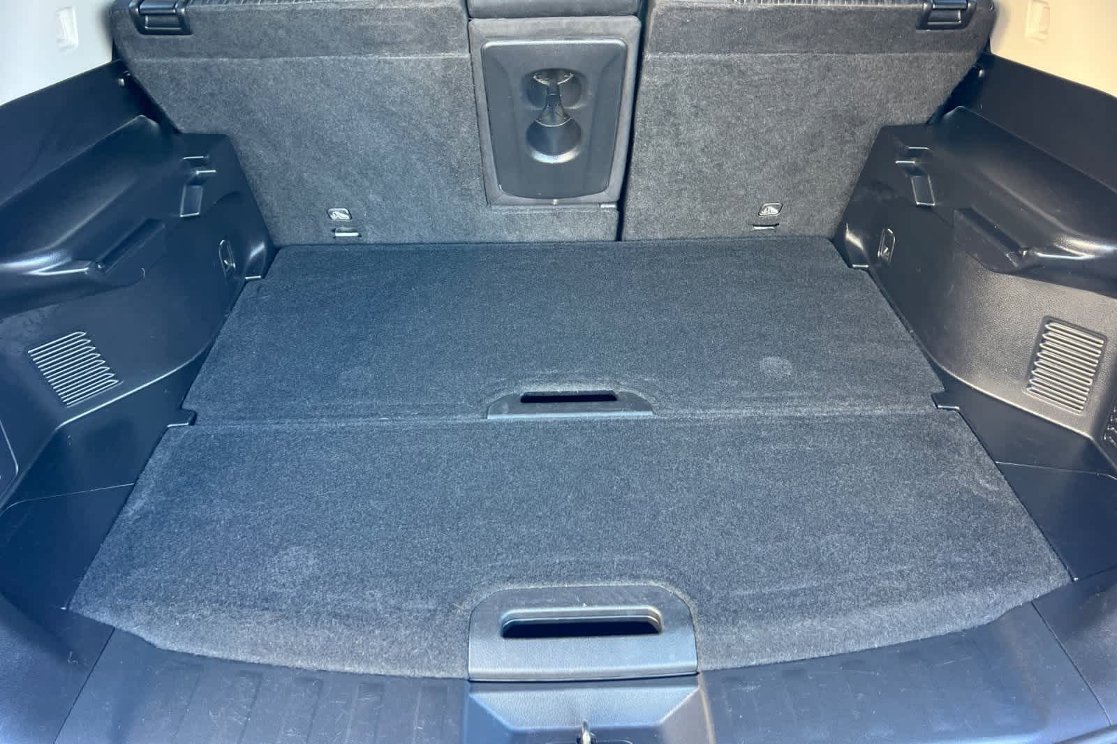 Thumbnail: 2020 Nissan Rogue - 18