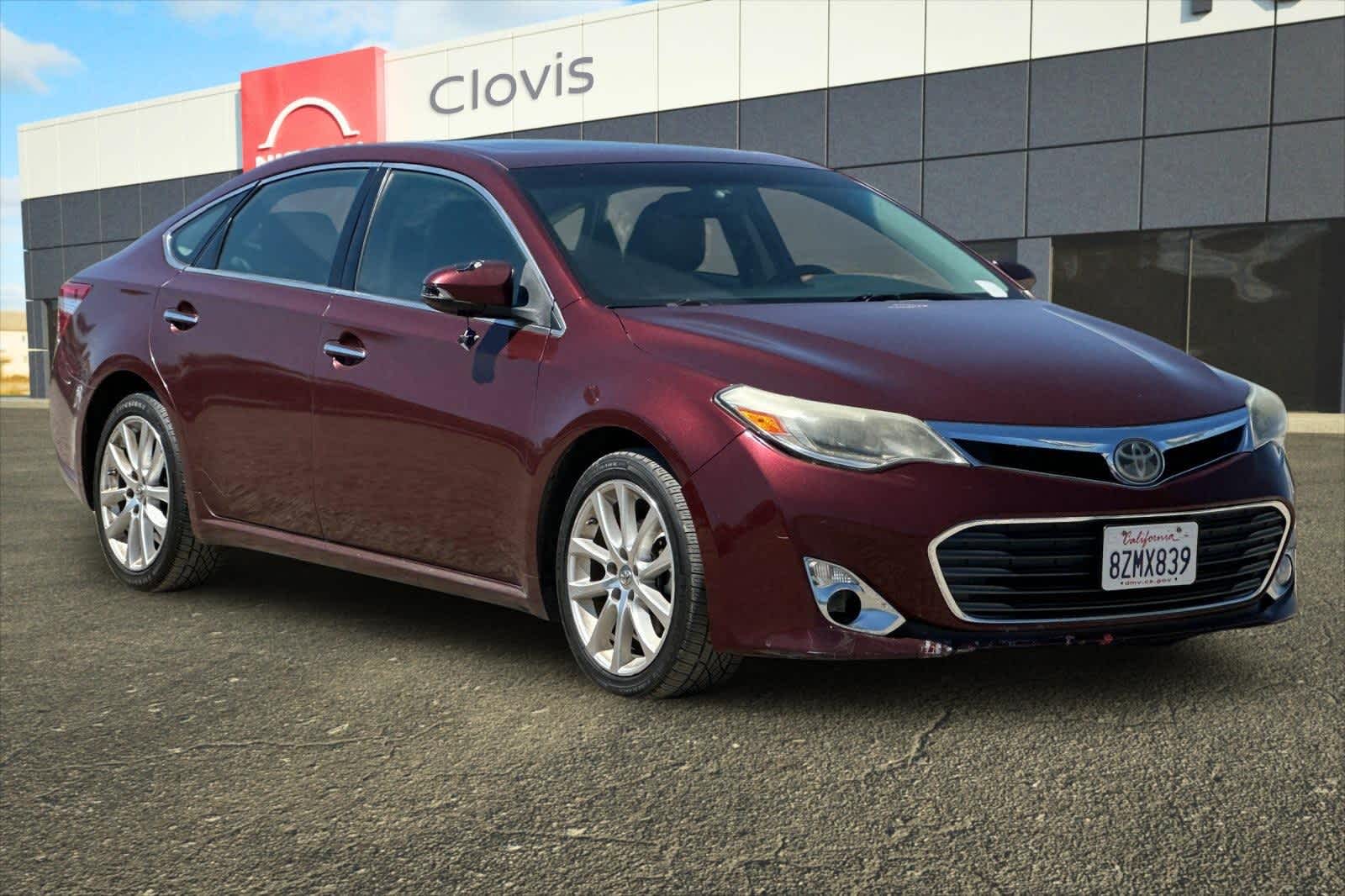 Thumbnail: 2013 Toyota Avalon - 10