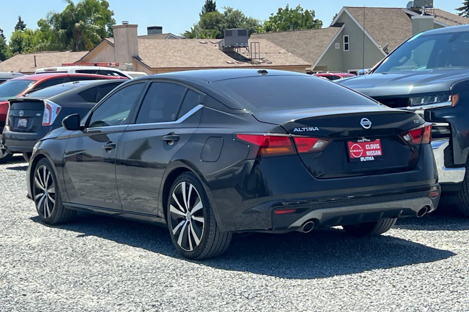 Thumbnail: 2020 Nissan Altima - 7