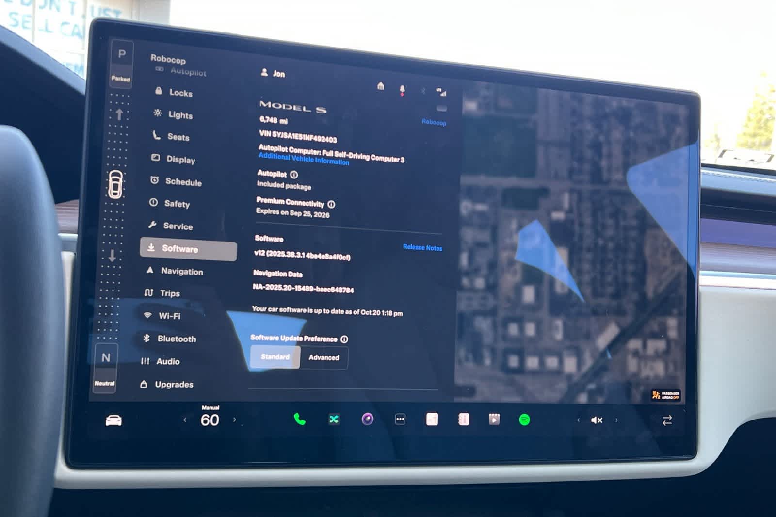 Thumbnail: 2022 Tesla Model S - 28