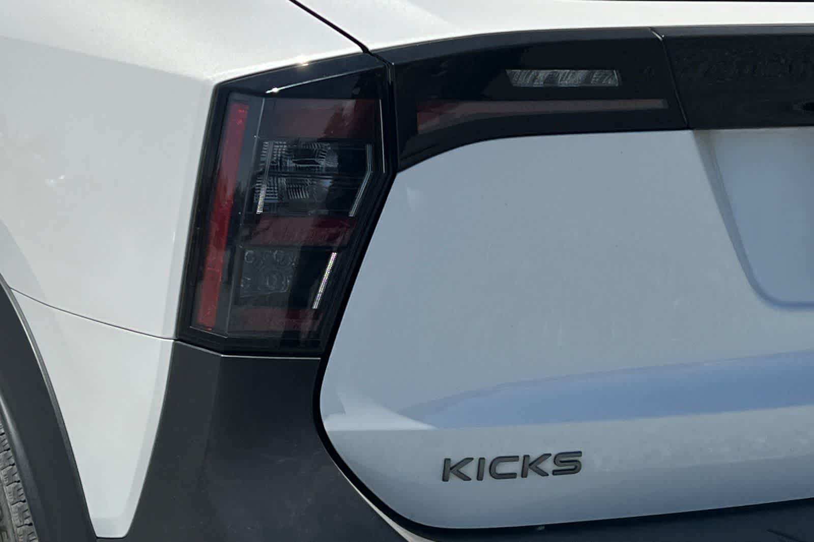 Thumbnail: 2025 Nissan Kicks - 13