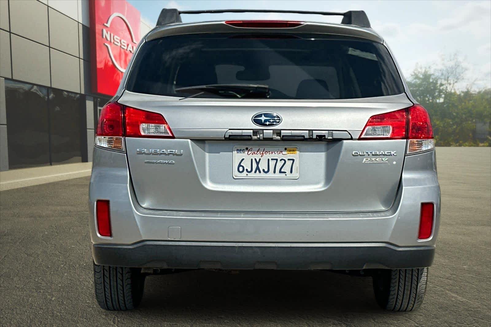Thumbnail: 2010 Subaru Outback - 8