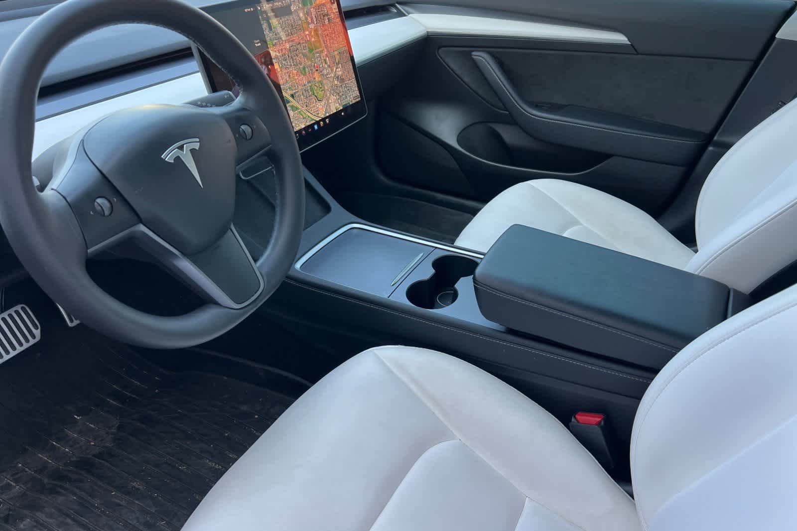 Thumbnail: 2023 Tesla Model 3 - 14