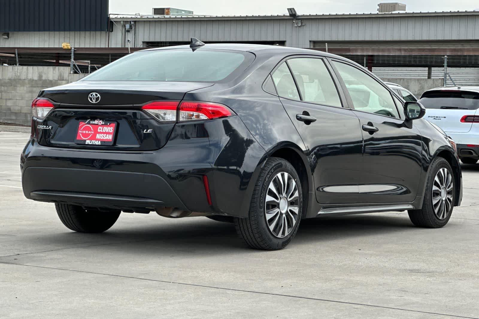 Thumbnail: 2021 Toyota Corolla - 3