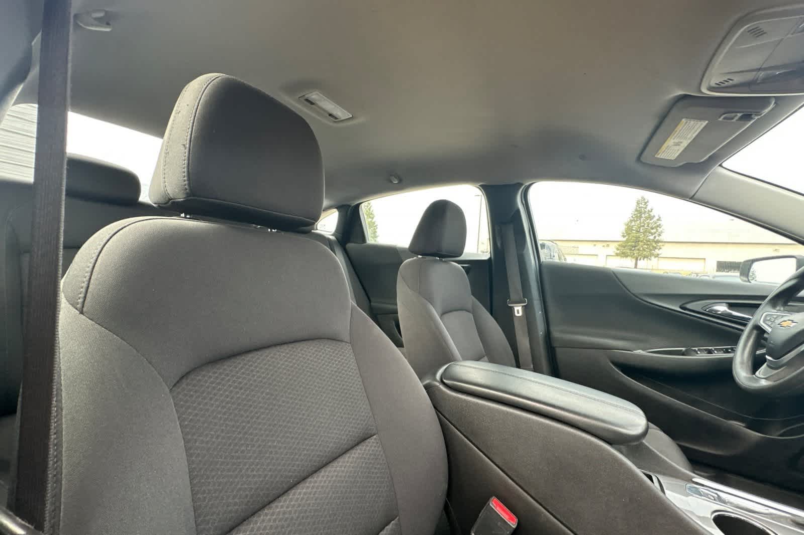 Thumbnail: 2022 Chevrolet Malibu - 19